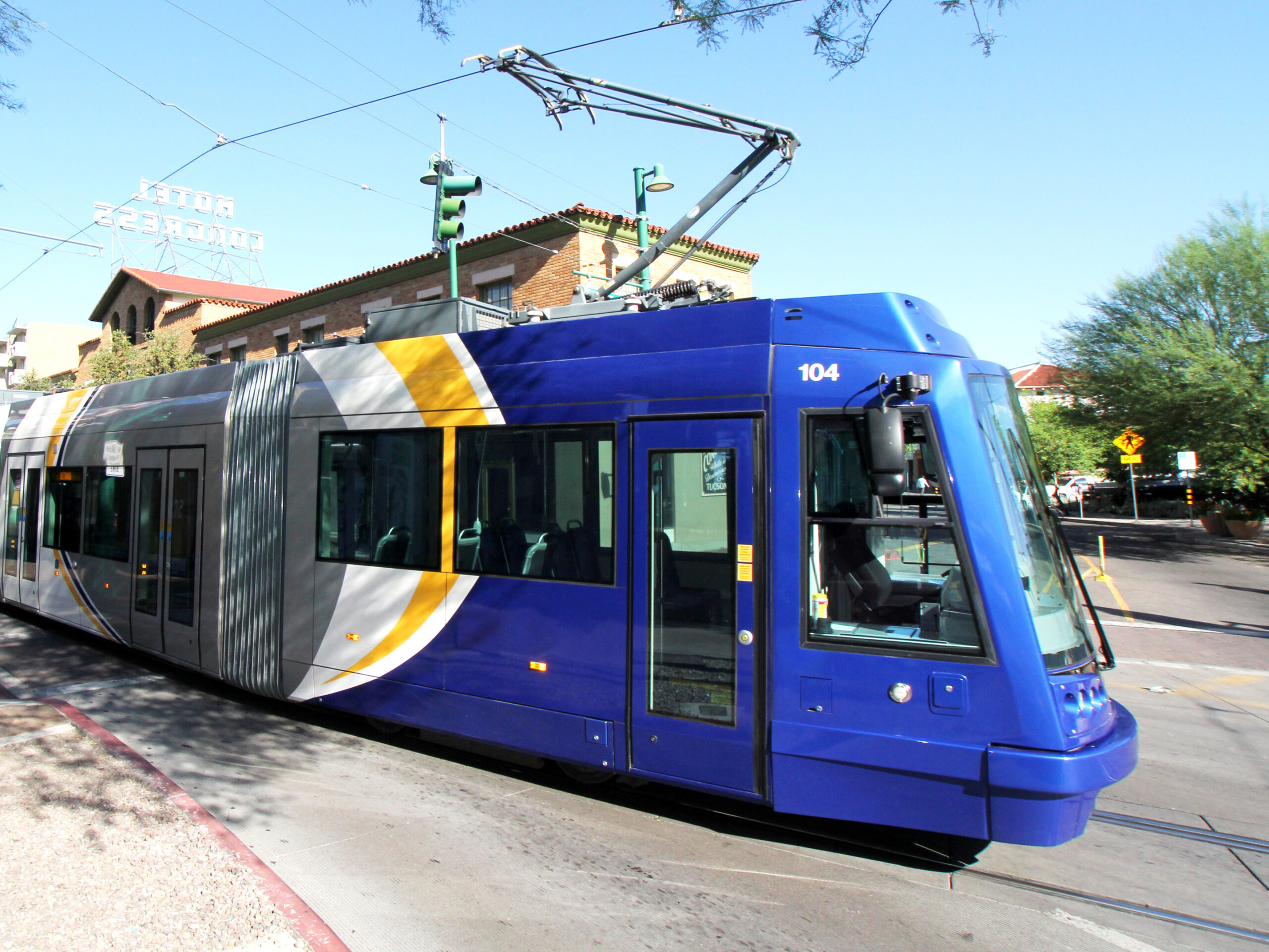 Sunlink Streetcar Sun Tran